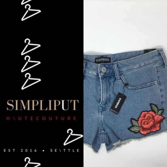 EXPRESS Distressed Fray Hem Denim Jean Shorts Rose Size 4 - Picture 1 of 11